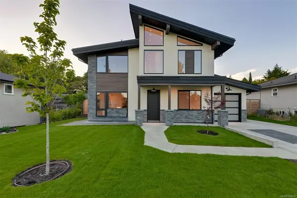 1624 Warren Gdns, Victoria BC V8S 1T1 - 5 bed, 4 bath property for sale in Victoria