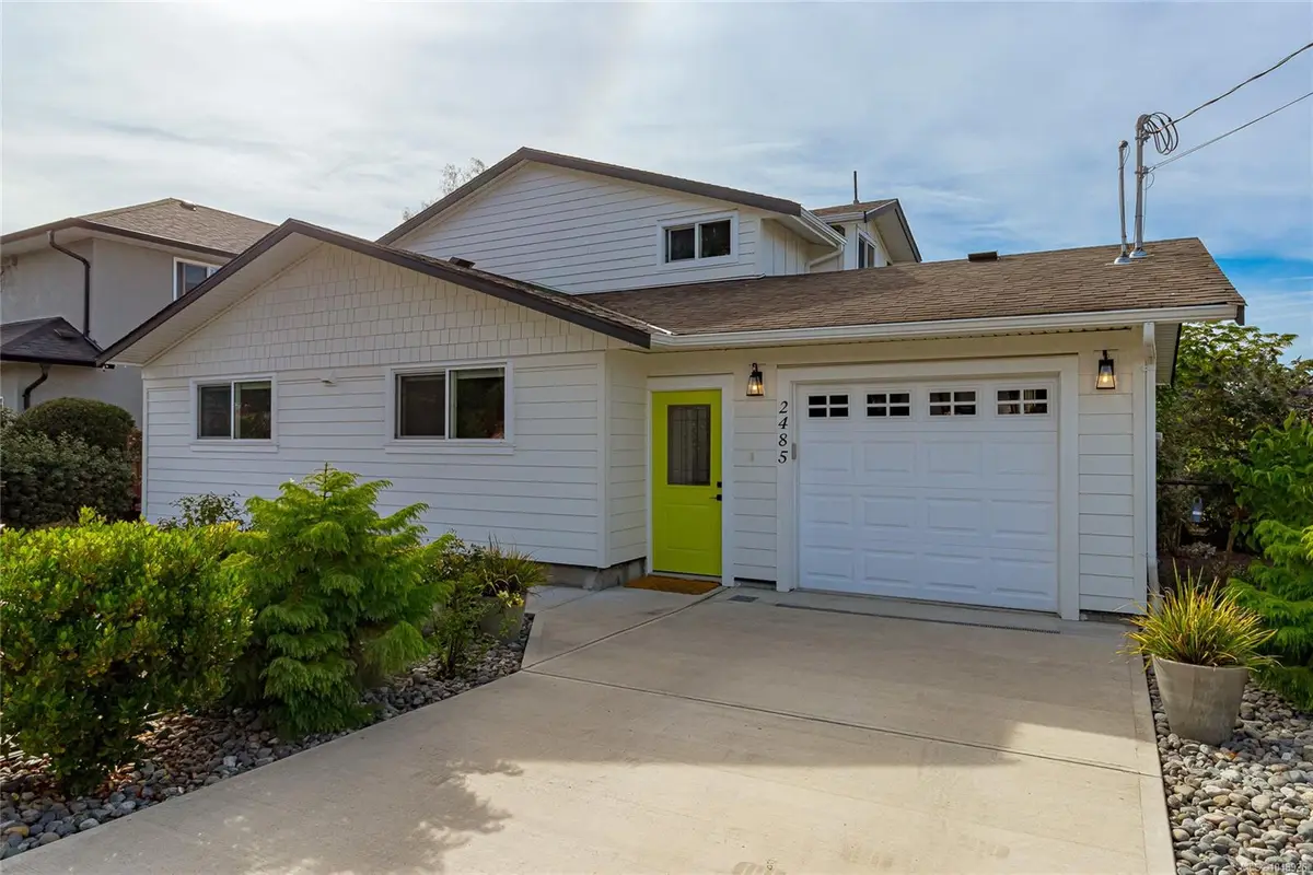 2485 Orchard Ave, Sidney BC V8L 1V4