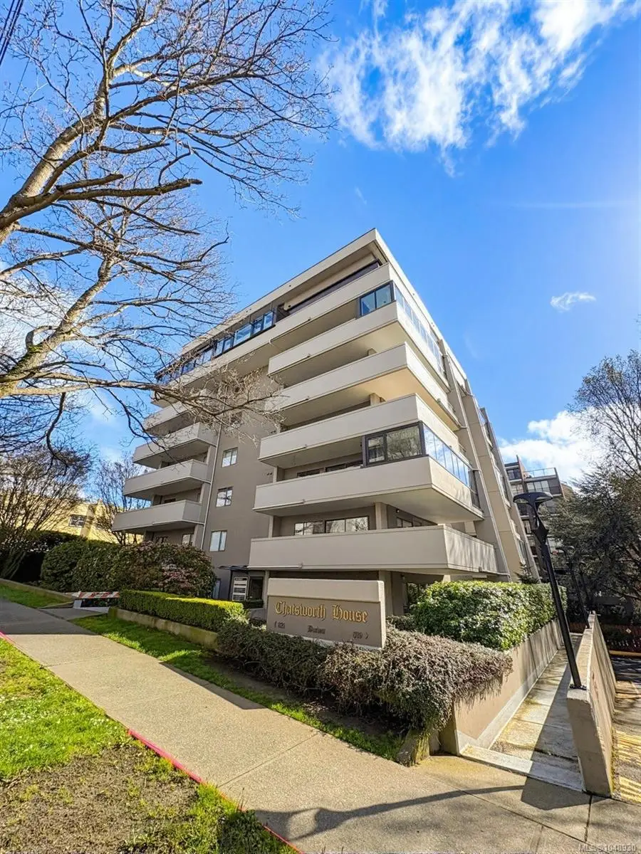 821 Burdett Ave #101, Victoria BC V8W 1B3