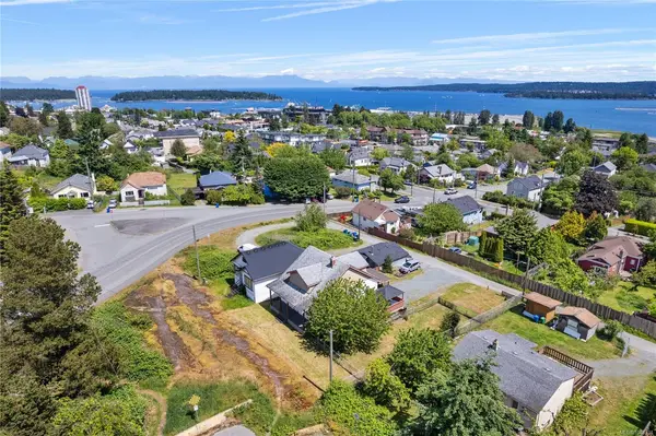 19 View St, Nanaimo BC V9R 4N3 - 3 bed, 1 bath property for sale in Nanaimo