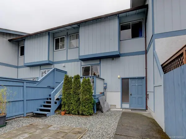 3987 Gordon Head Rd #4, Saanich BC V8N 3X5 - 4 bed, 3 bath property for sale in Saanich