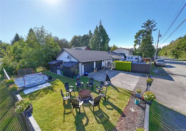 1626 Larch Rd, Ucluelet BC V0R 3A0 - 3 bed, 1.0 bath in Ucluelet