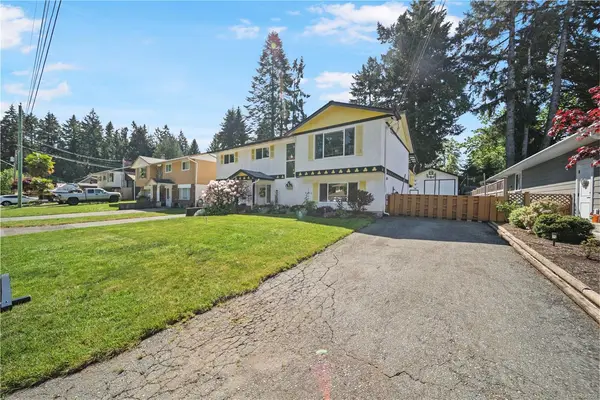 3950 Dunsmuir St, Port Alberni BC V9Y 7T4 - 4 bed, 3 bath property for sale in Port Alberni
