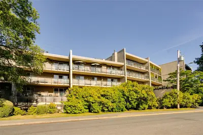 1419 Stadacona Ave #202, Victoria BC V8S 5J3