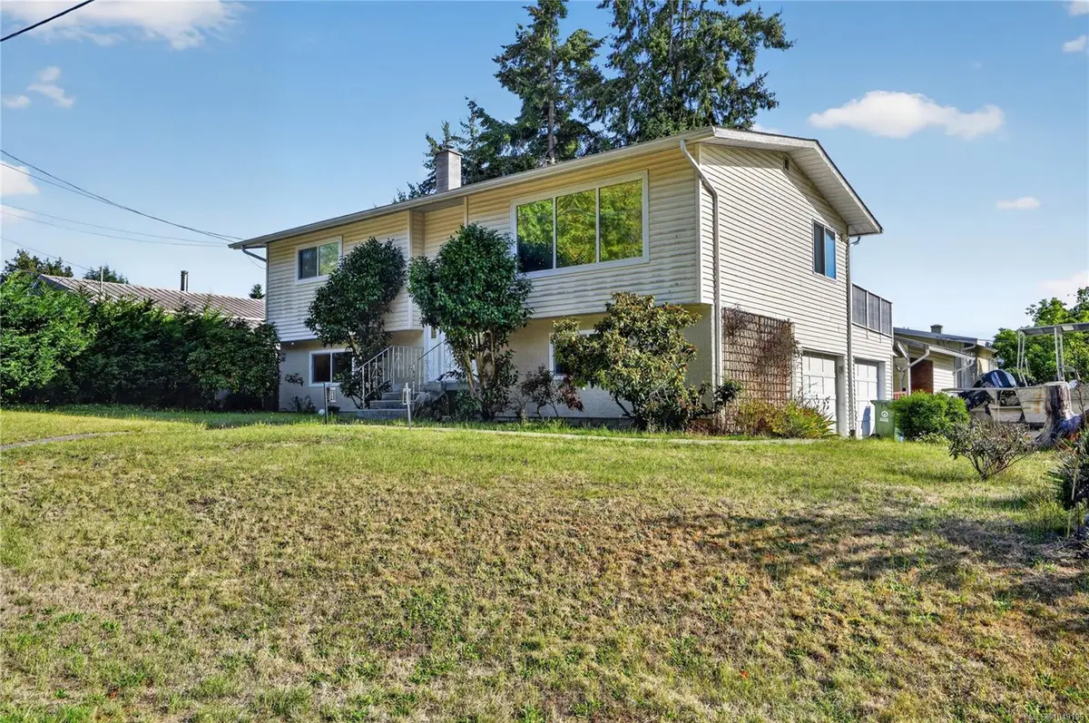 4594 Alwyn St, Port Alberni BC V9Y 5V1
