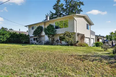 4594 Alwyn St, Port Alberni BC V9Y 5V1