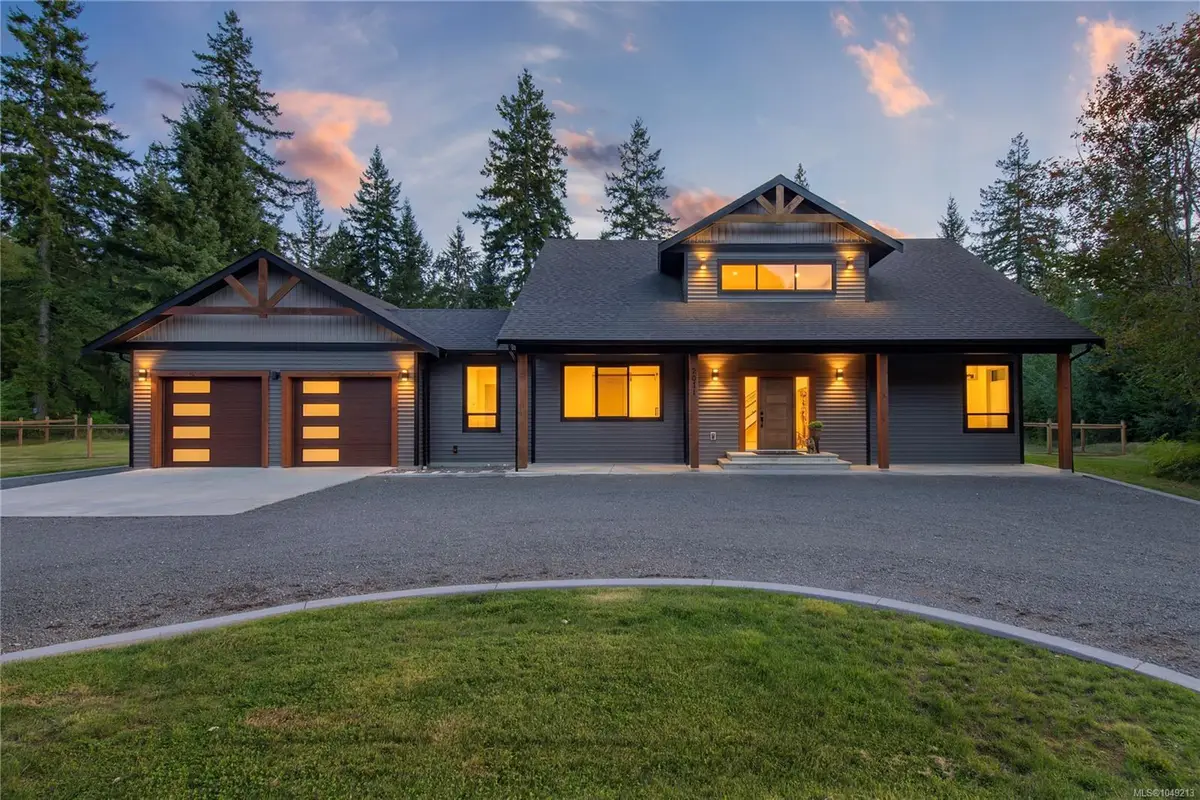 3811 Woodland Dr, Campbell River BC V9H 1B1