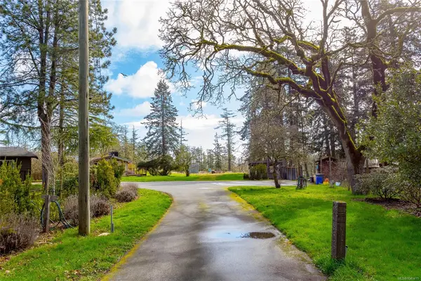 4085 Dupree Dr, Metchosin BC V9C 3Z6 - 7 bed, 5.0 bath in Metchosin