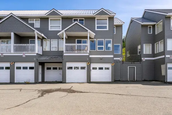 #9 - 1370 Henry Rd #9, Courtenay BC V9J 1L0 - 4 bed, 4 bath in Courtenay