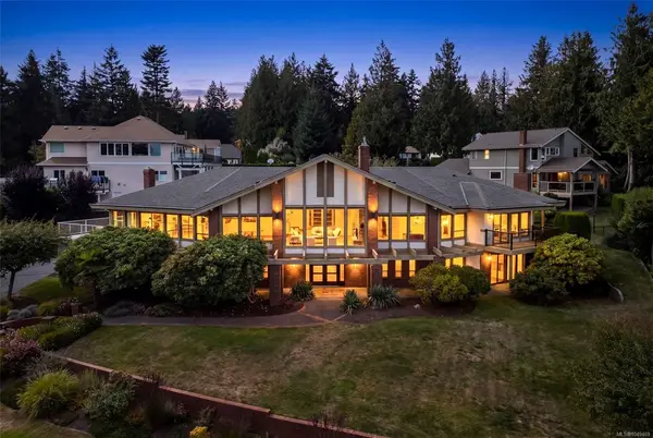 8798 Forest Park Dr, North Saanich BC V8L 5A8 - 5 bed, 6 bath property for sale in North Saanich