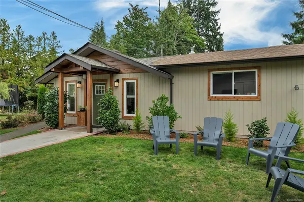 61 Maple Park Cir, Campbell River BC V9H 1G8 - 3 bed, 2 bath property for sale in Campbell River