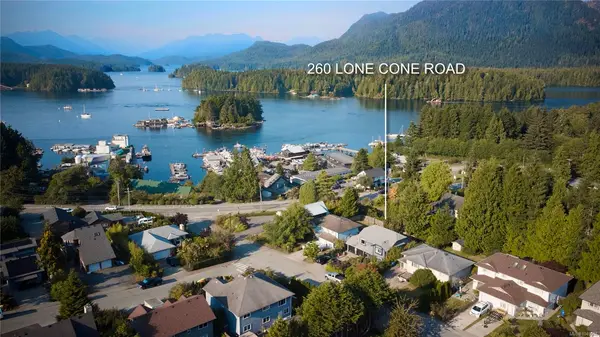 260 Lone Cone Rd, Tofino BC V0R 2Z0 - 5 bed, 3 bath property for sale in Tofino