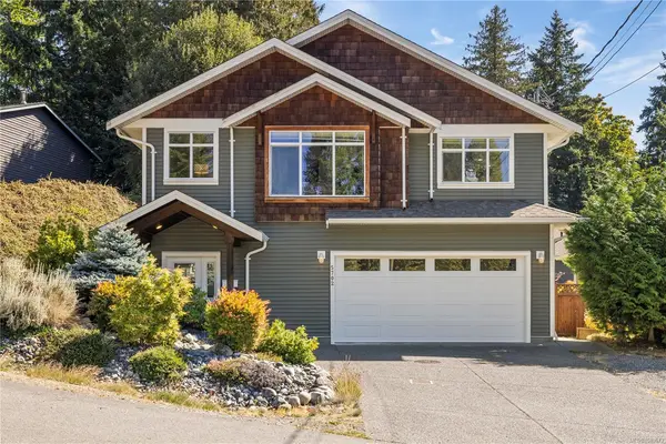 5702 Amsterdam Cres, Nanaimo BC V9T 5J4 - 5 bed, 3 bath property for sale in Nanaimo