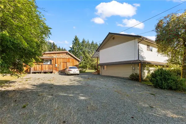 1818 Sachts Rd, Sayward BC V0P 1R0 - 5 bed, 3.0 bath in Sayward