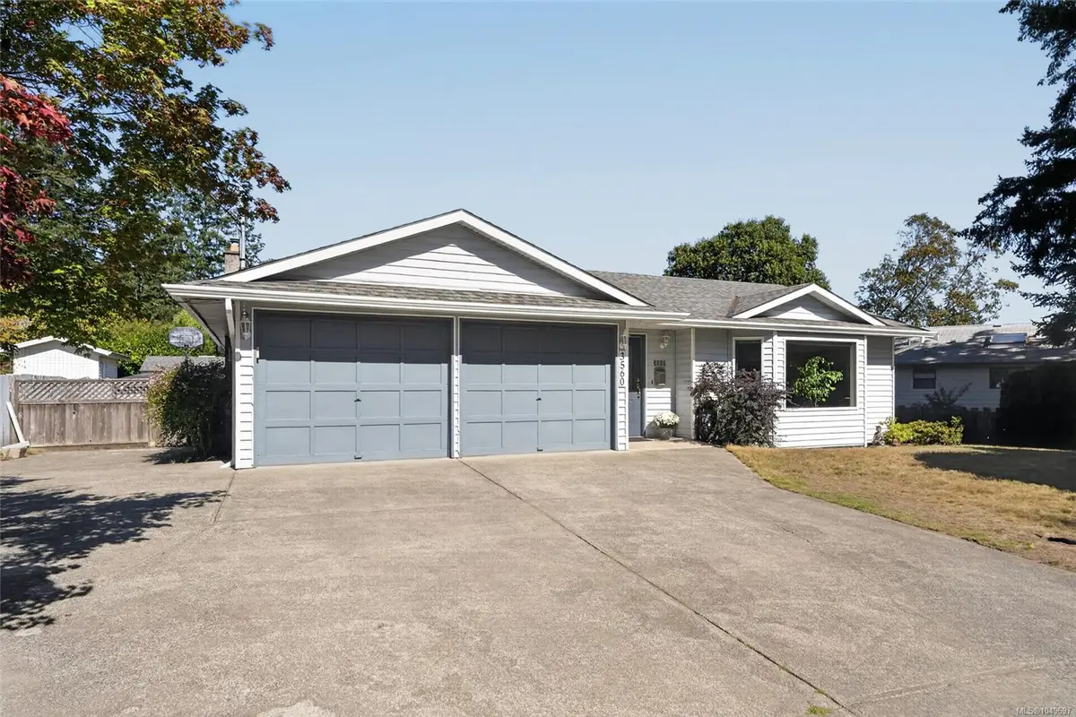 3560 Falcon Dr, Nanaimo BC V9T 4G8