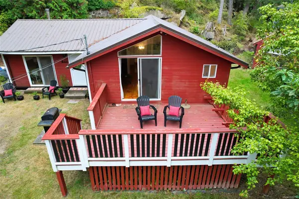 436 Hemlock Ave, Gabriola Island BC V0R 1X1 - 3 bed, 1.0 bath in Gabriola Island