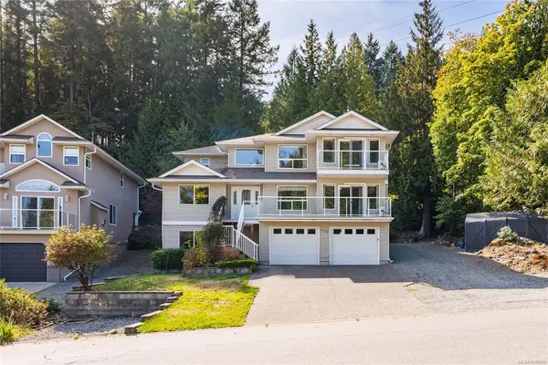 452 Thetis Dr, Ladysmith BC V9G 1V9 - 6 bed, 4 bath property for sale in Ladysmith