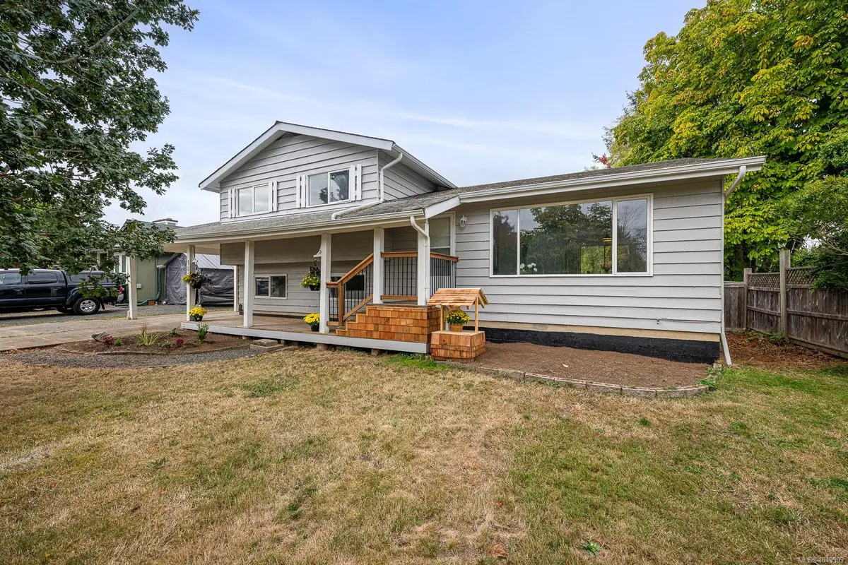 163 James St, Parksville BC V9P 1H9