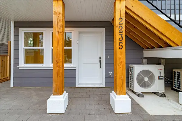 #C - 2235 Shelbourne St #C, Victoria BC V8R 4L2 - 2 bed, 1 bath property for sale in Victoria