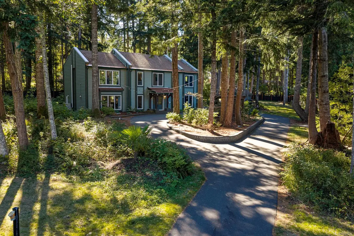 2219 Sea Lion Way, Courtenay BC V9J 1Y2