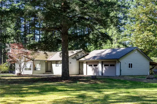 9498 Doyle Rd, Black Creek BC V9J 1E7 - 6 bed, 4.0 bath in Black Creek