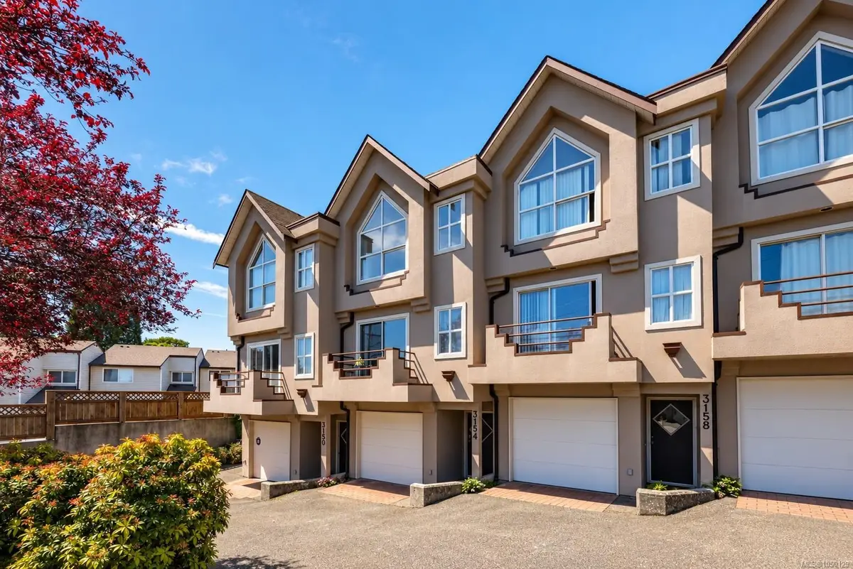 3154 Washington Ave, Victoria BC V9A 1P6