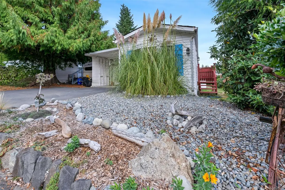 #222 - 2779 Stautw Rd #222, Central Saanich BC V8M 2C8