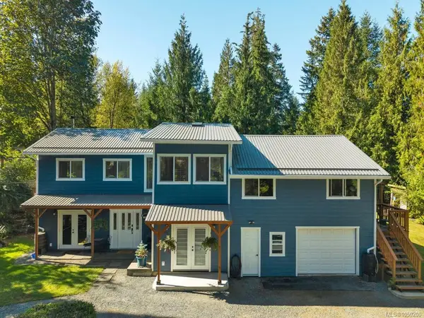 1371 Hooley Rd, Quadra Island BC V0P 1H0 - 4 bed, 4 bath property for sale in Quadra Island