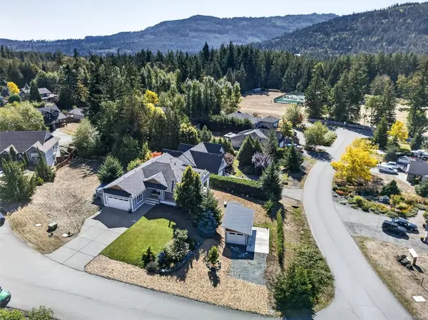 2616 Warmland Pl, Shawnigan Lake BC V0R 2W0 - 5 bed, 4.0 bath in Shawnigan Lake