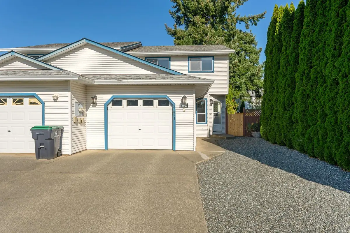 #B - 2789 Myra Pl #B, Courtenay BC V9N 8S6