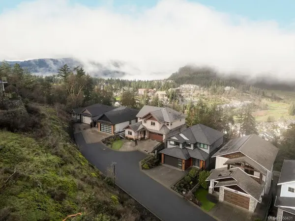 #110 - 1177 Deerview Pl #110, Langford BC V9B 0B3 - 6 bed, 4 bath property for sale in Langford