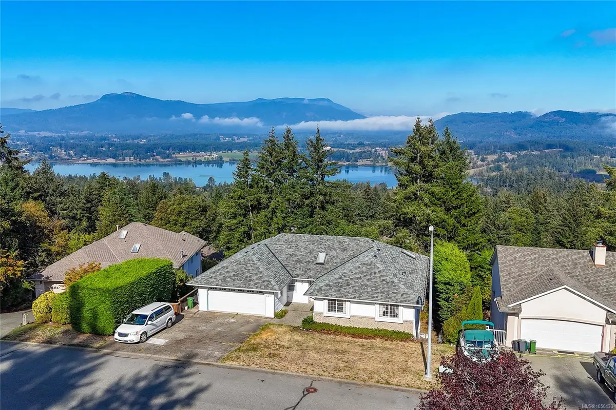 6033 Chippewa Rd, Duncan BC V9L 5P5