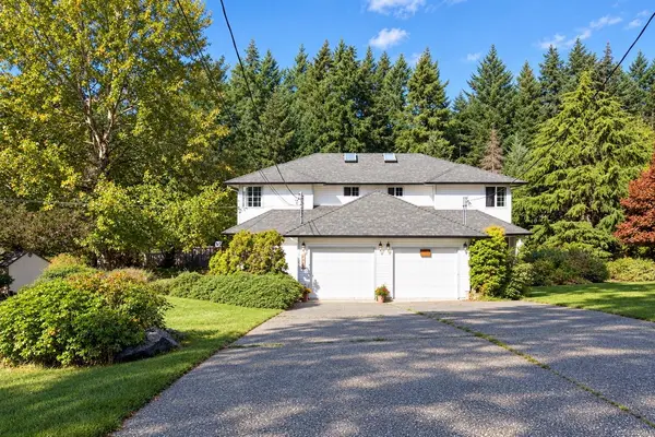 2209 Ayum Rd, Sooke BC V0S 1N0 - 3 bed, 3 bath property for sale in Sooke