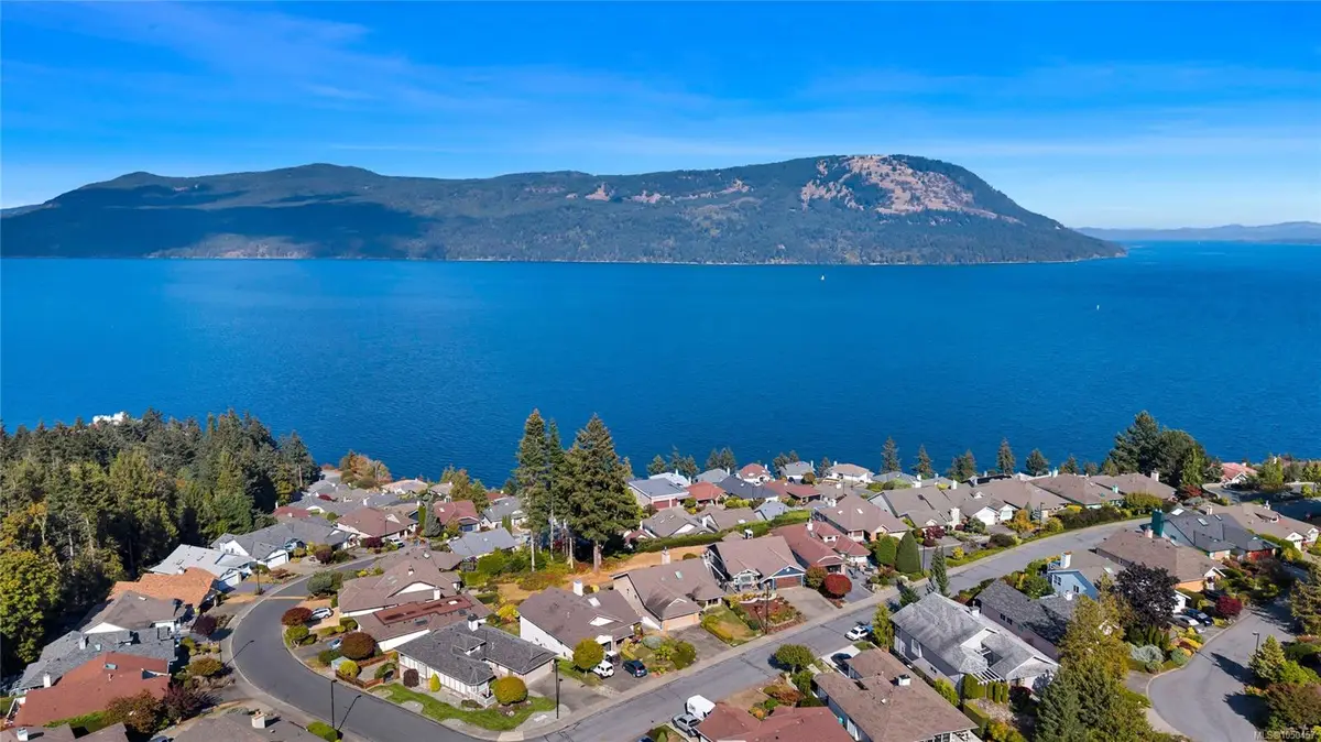 3673 Arbutus Dr N, Cobble Hill BC V8H 0K8