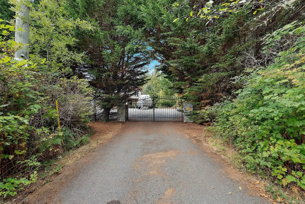 6791 East Sooke Rd, Sooke BC V9Z 1A6