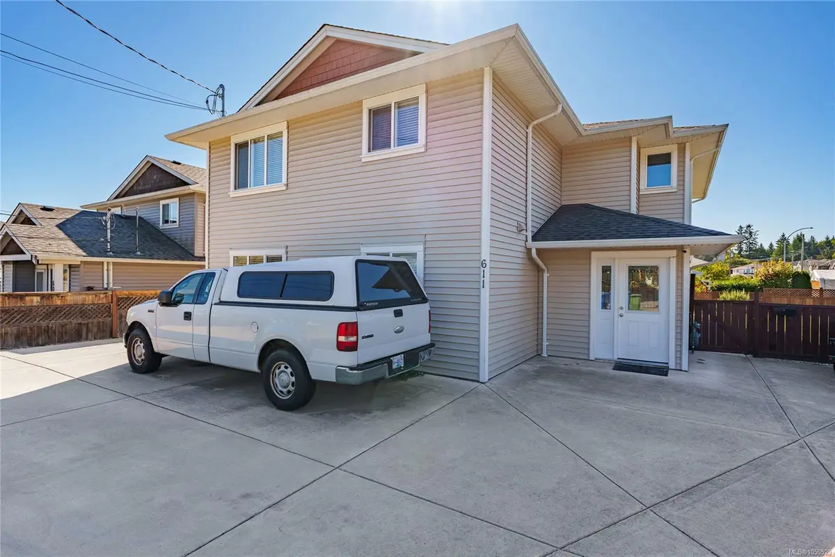 611 Sandy Crt, Nanaimo BC V9R 1M1