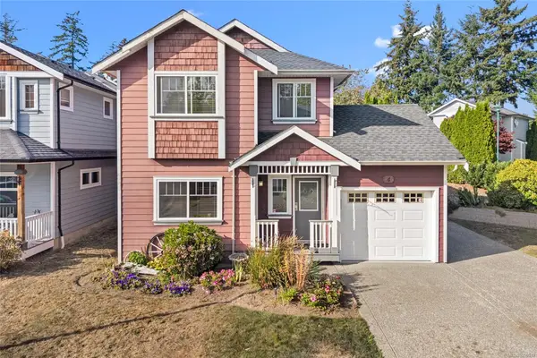 4 Newstead Cres, View Royal BC V9B 6L4 - 3 bed, 3 bath property for sale in View Royal