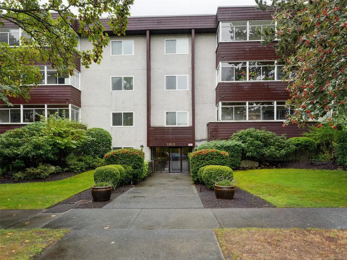 #403 - 1019 McClure St #403, Victoria BC V8V 3G1