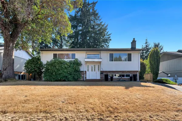 553 Acland Ave, Colwood BC V9C 2N5 - 4 bed, 2 bath property for sale in Colwood