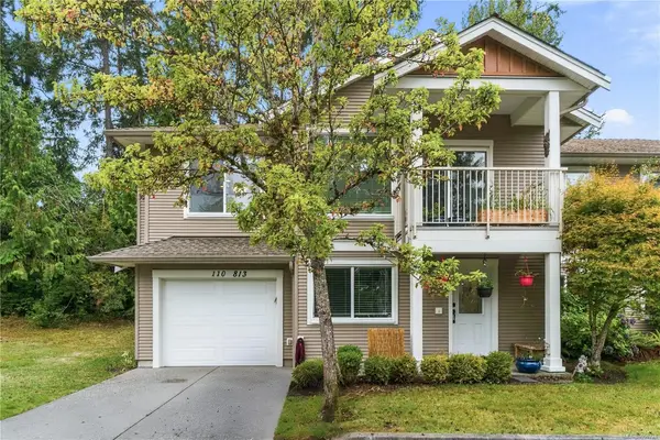 #110 - 813 Oakhills Vista #110, Nanaimo BC V9R 0A3 - 5 bed, 3 bath property for sale in Nanaimo