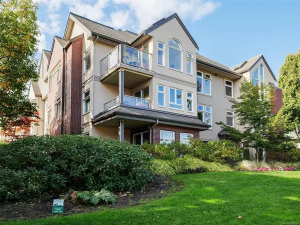#301 - 837 Selkirk Ave #301, Esquimalt BC V9A 2T7 - 2 bed, 2 bath property for sale in Esquimalt