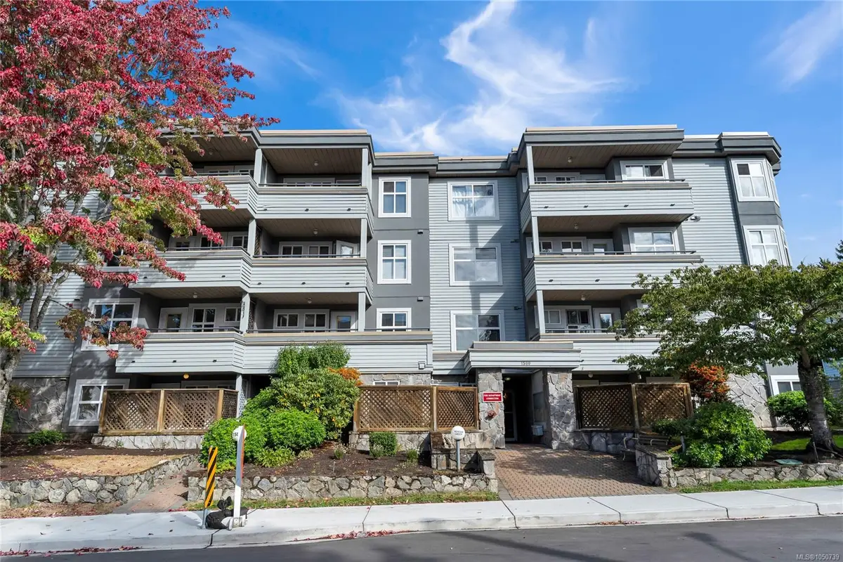 #104 - 1580 Christmas Ave #104, Saanich BC V8P 2X2
