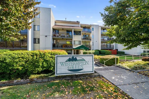 #105 - 2757 Quadra St #105, Victoria BC V8T 4E5 - 1 bed, 1 bath property for sale in Victoria