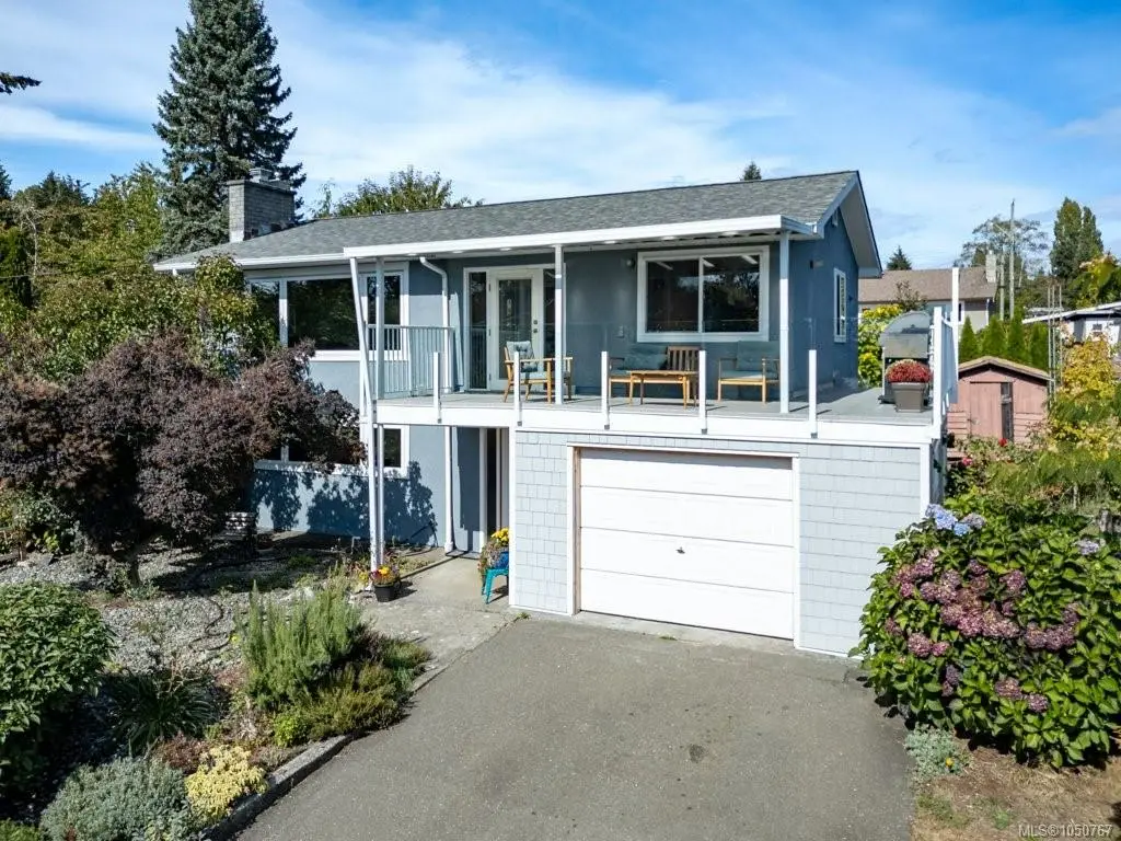 2158 Downey Ave, Comox BC V9M 1W8