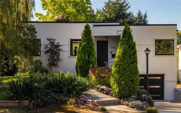 773 Middleton St, Saanich BC V9A 2E1 - 2 bed, 2 bath property for sale in Saanich