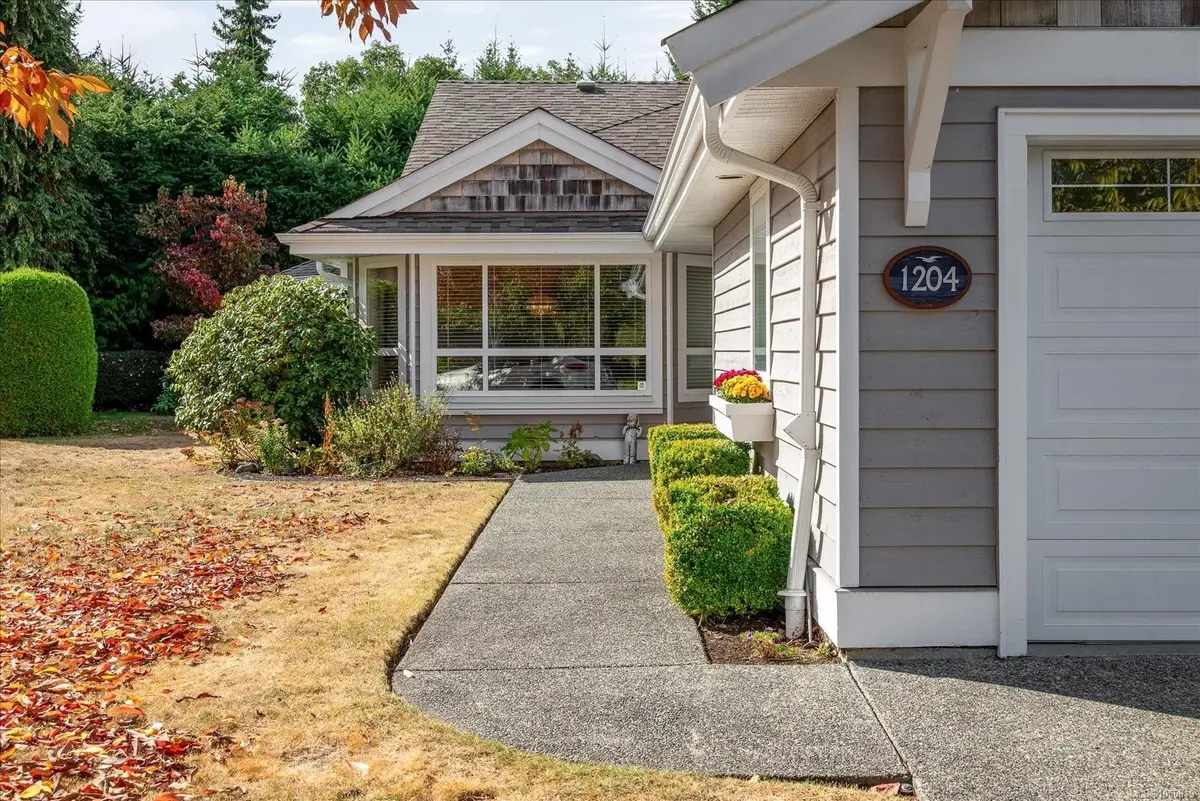 1204 Gabriola Dr, Parksville BC V9P 2X5