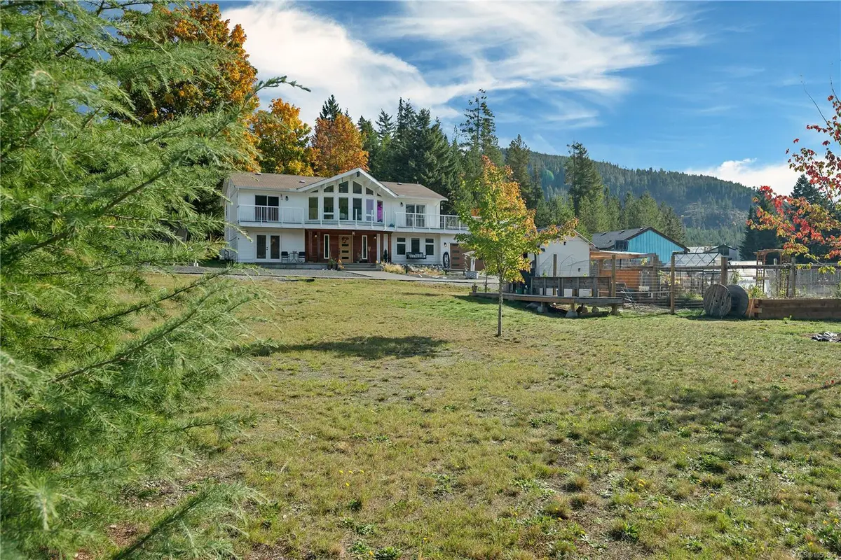 527 Burman Crt, Gold River BC V0P 1G0