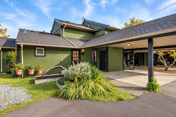 #1 - 301 Arnet Rd #1, Tofino BC V0R 2Z0 - 2 bed, 1.0 bath in Tofino