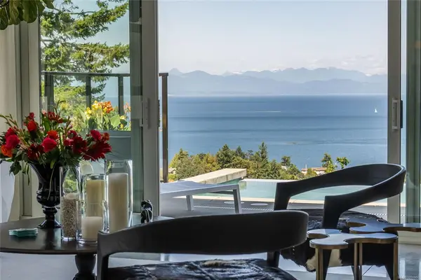 2080 Rolston Pl, Nanoose Bay BC V9P 9H4 - 3 bed, 4 bath property for sale in Nanoose Bay