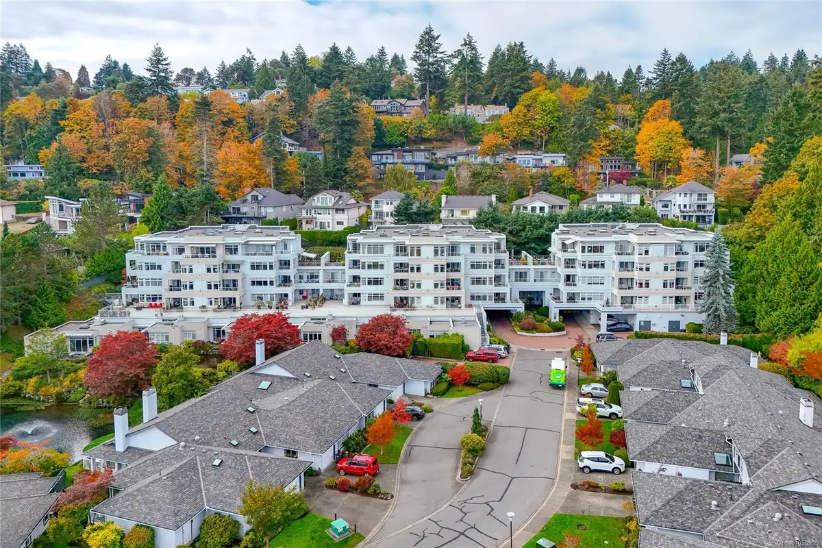 #501 - 5110 Cordova Bay Rd #501, Saanich BC V8Y 2K5